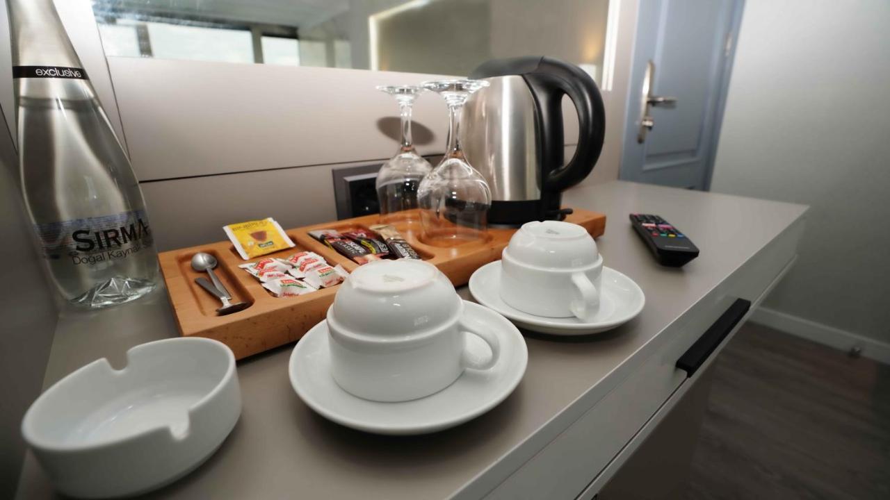 Aura Marina Hotel Istanbul Bagian luar foto