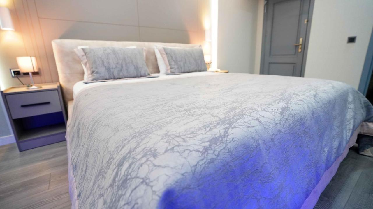Aura Marina Hotel Istanbul Bagian luar foto