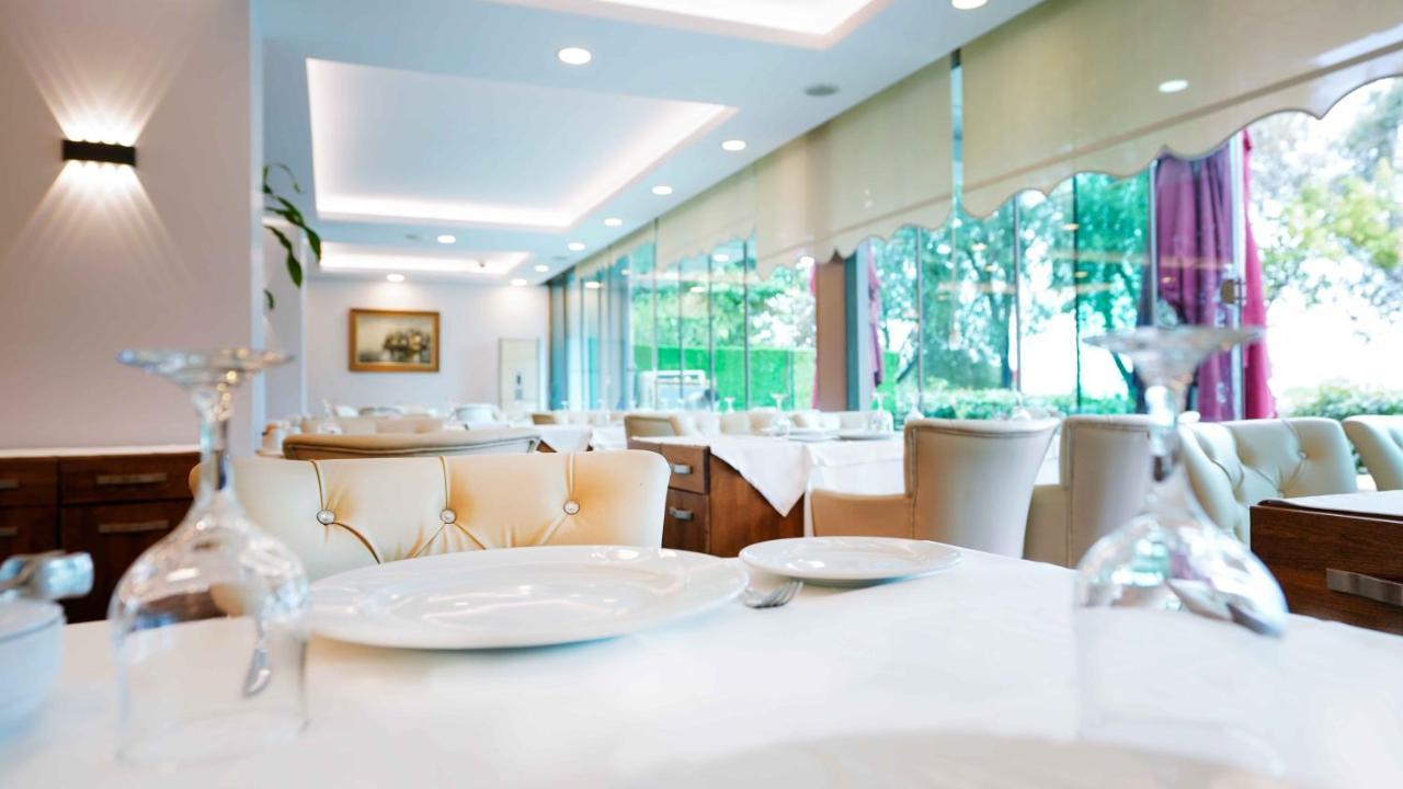 Aura Marina Hotel Istanbul Bagian luar foto
